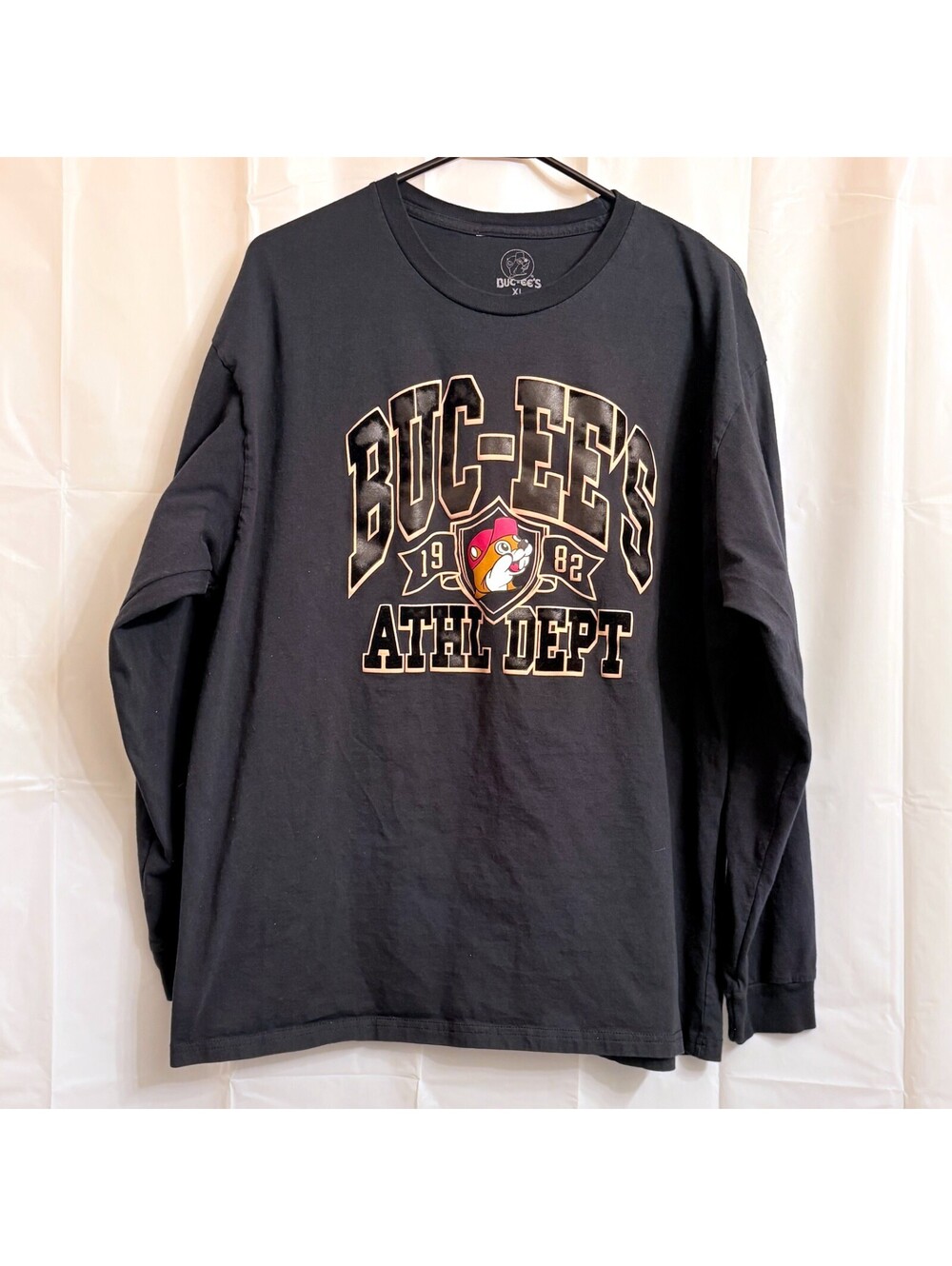 Buc-ee's Athletic Department Men's Long Sleeve T-Shirt Extra Large XL Graphic